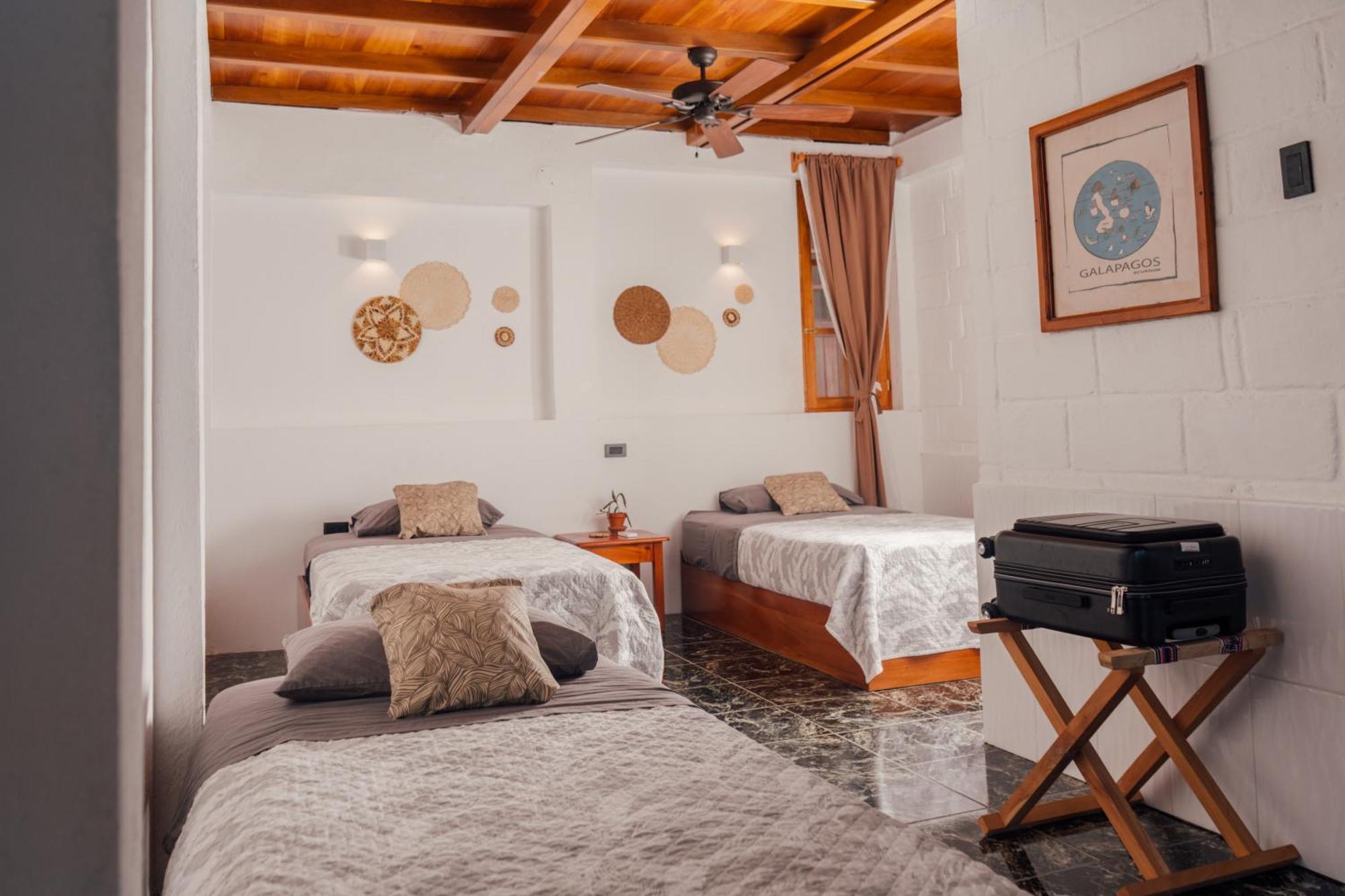 Hotel Pimampiro Puerto Baquerizo Moreno Zewnętrze zdjęcie
